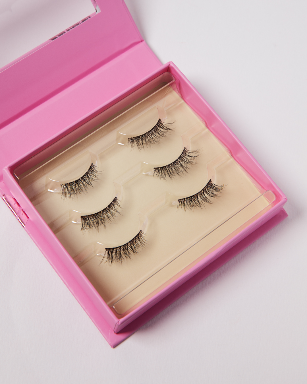 Open box of Dawn Pop-On Lashes: The 75 Lash