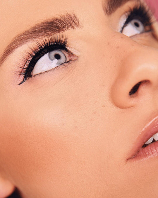 Girl Next Door | LinerBond Girl Lash - Silly George