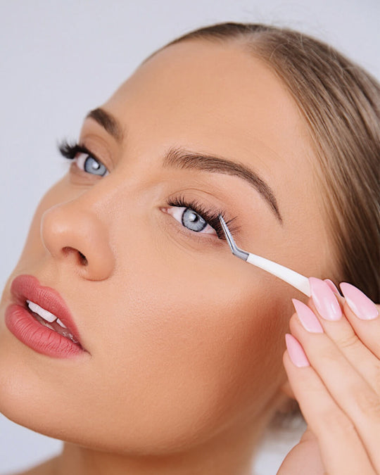 DIY Cluster Lash Tweezers + Spoolie