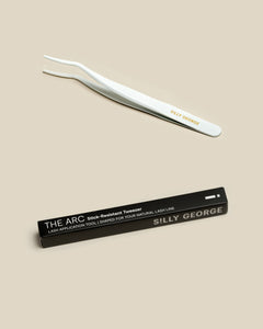 The Arc Stick-Resistant Tweezer
